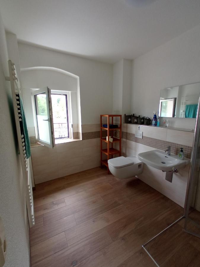 Kleine 1-Raum-Ferienwohnung Mit Hohem Komfort Teuchern Exterior photo